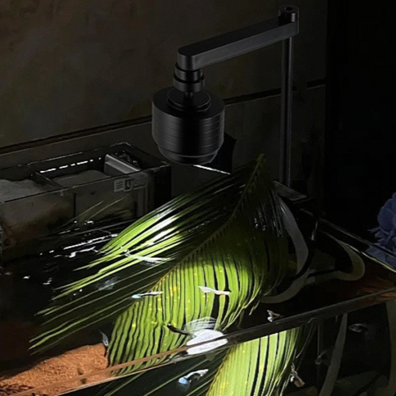 Luce LED per Acquario a 3 Colo - Aquarium Plant Iron recensione e prezzo